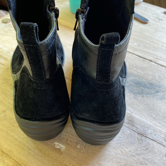 Bionica boots 71/2 - Picture 6 of 8